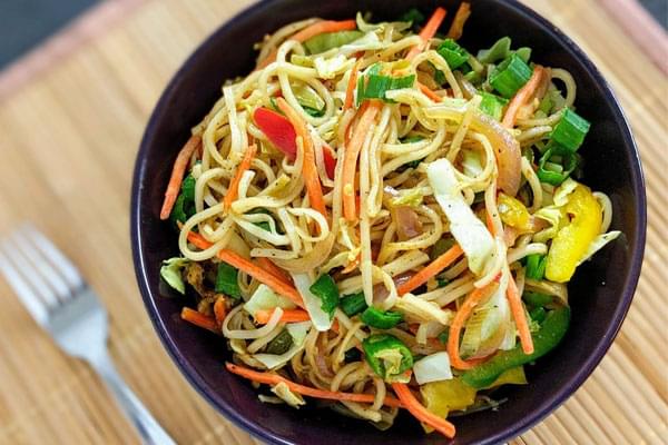mix-hakka-noodles